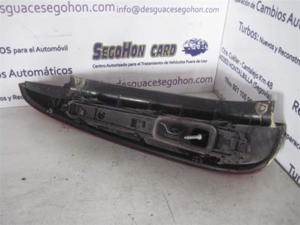 Piloto trasero derecho FORD FIESTA BERLINA 2