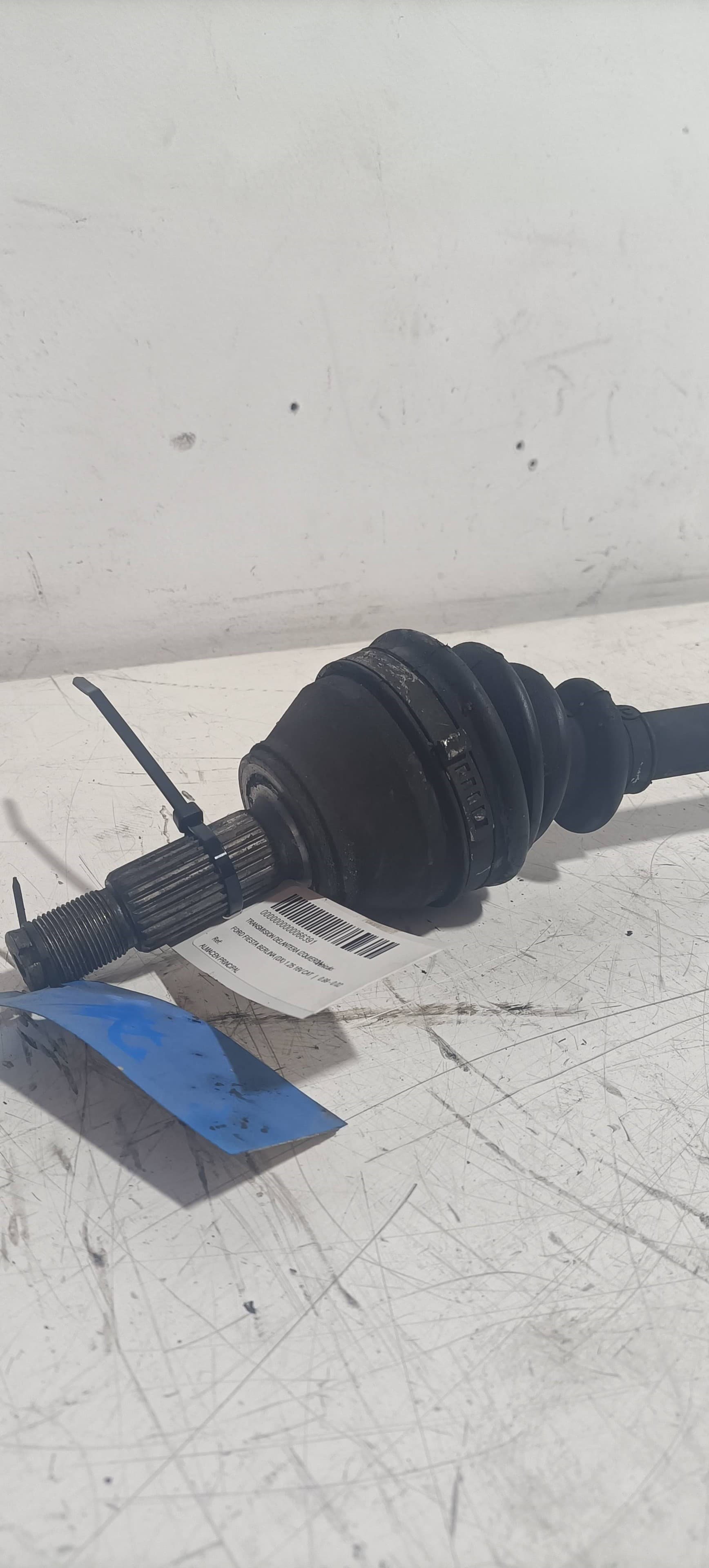Transmision delantera izquierda FORD FIESTA BERLINA 2