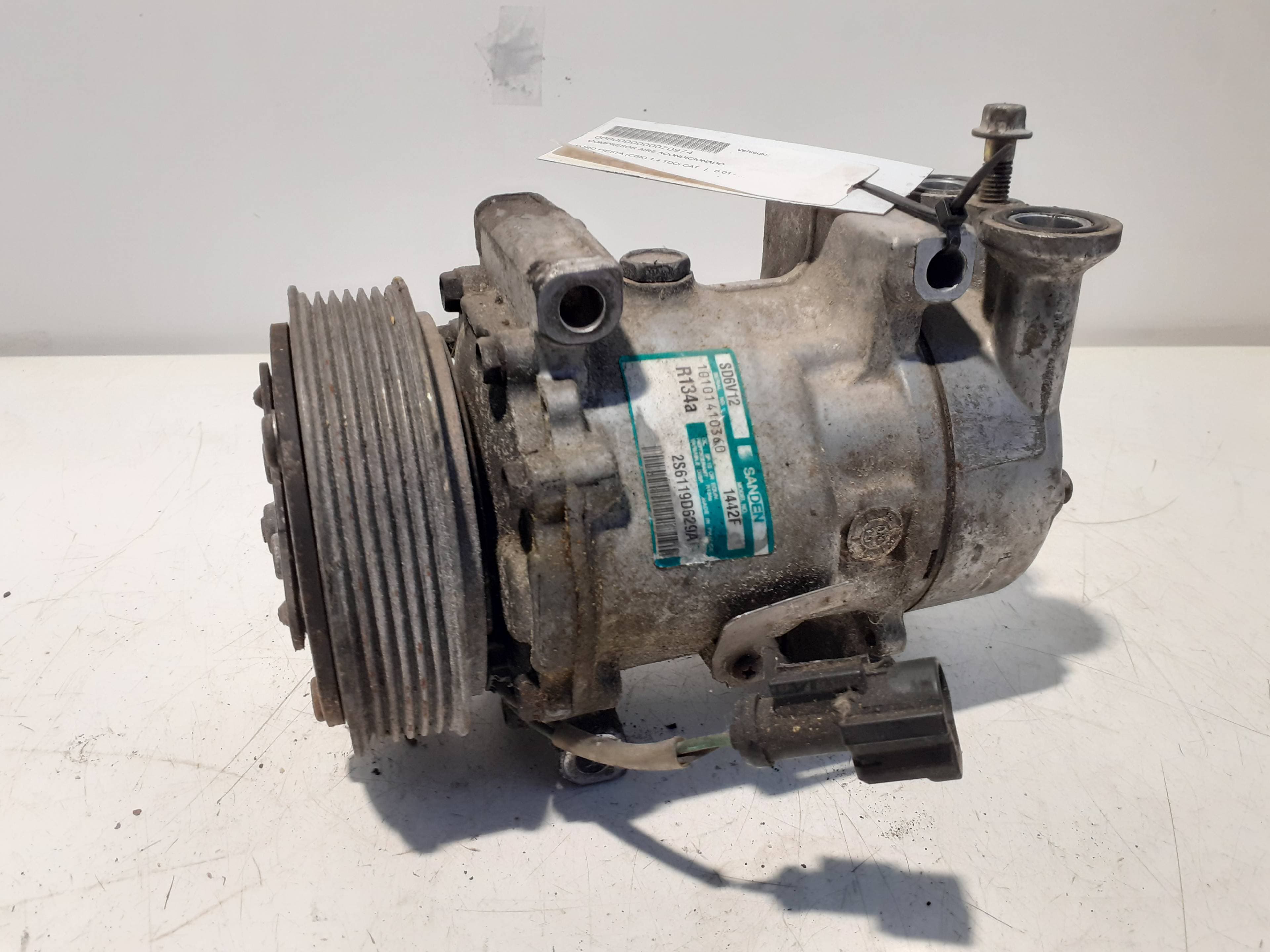 Recambio FORD FIESTA BERLINA ref. 2S6119D629A
