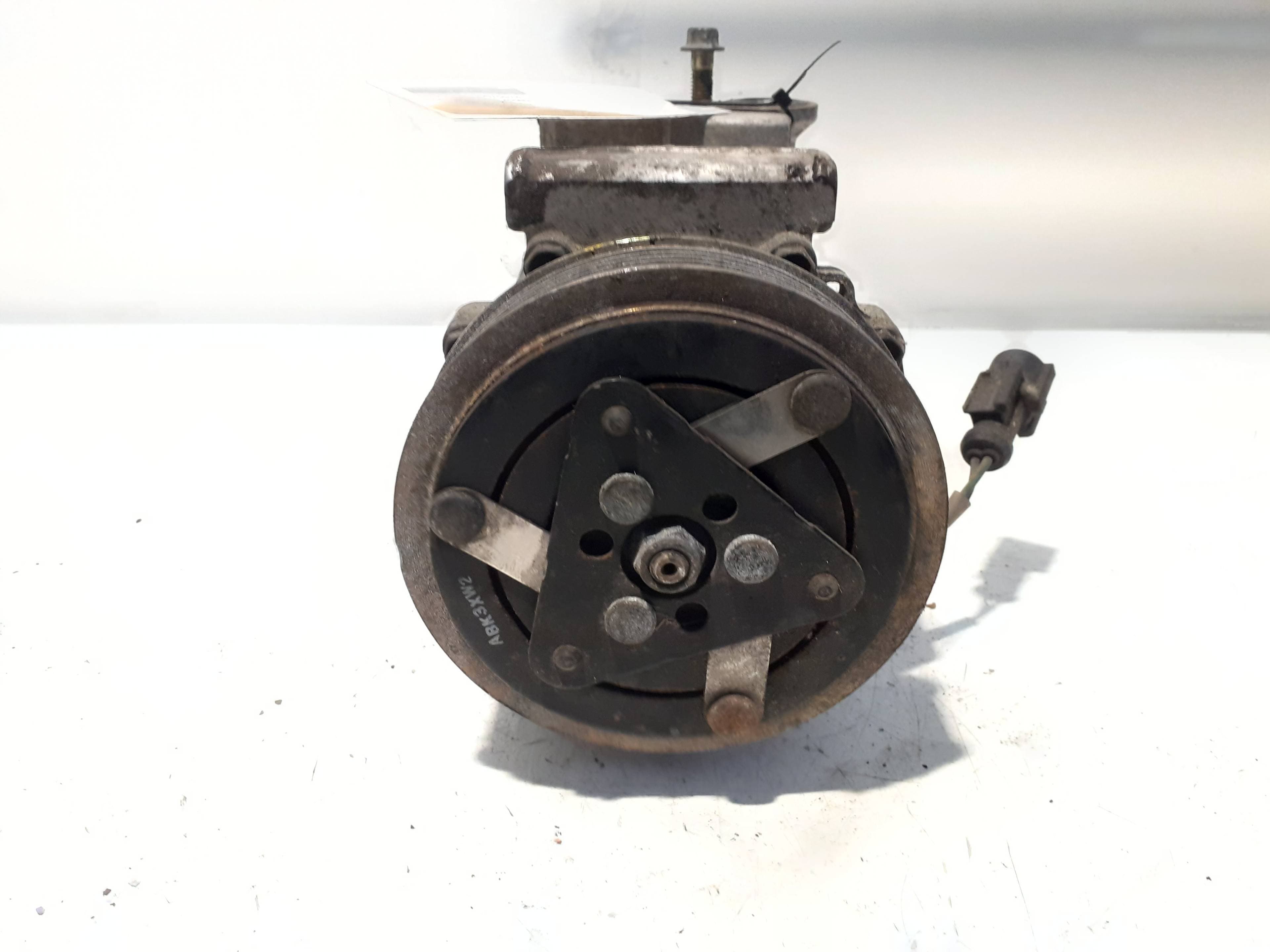 Recambio FORD FIESTA BERLINA ref. 2S6119D629A 4