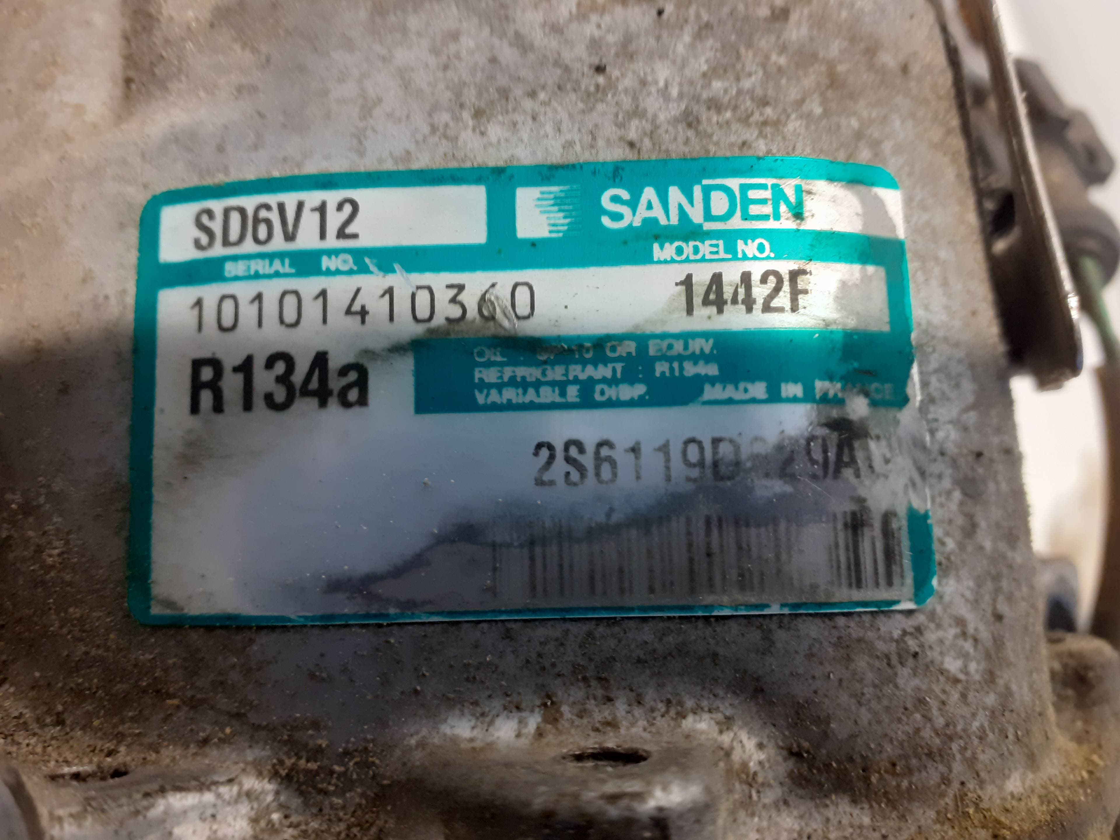 Recambio FORD FIESTA BERLINA ref. 2S6119D629A 2