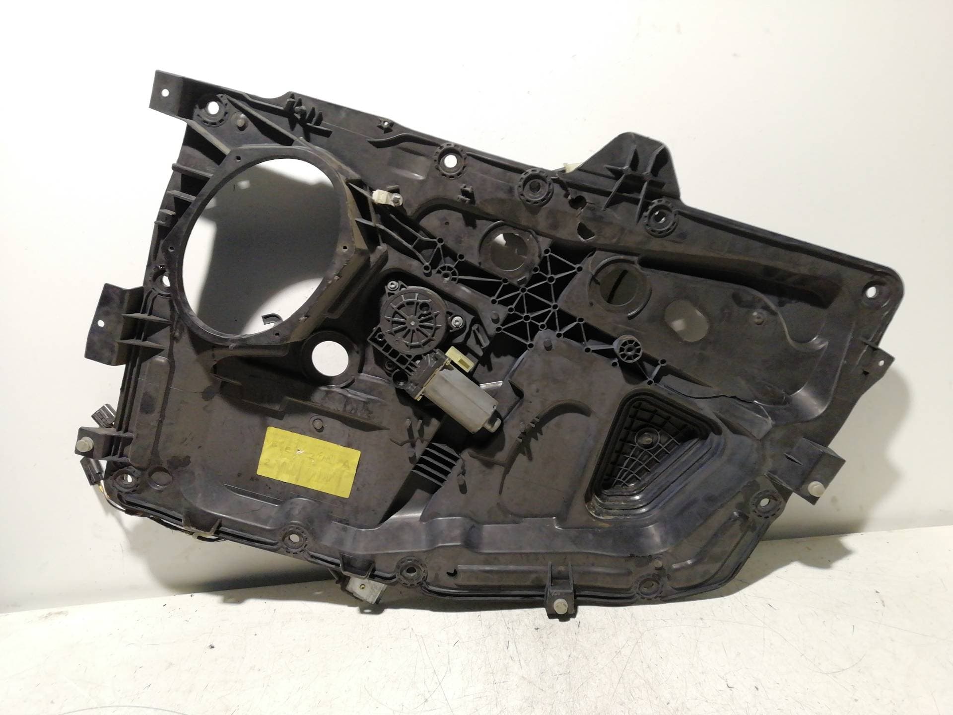 Elevalunas delantero derecho FORD FIESTA BERLINA