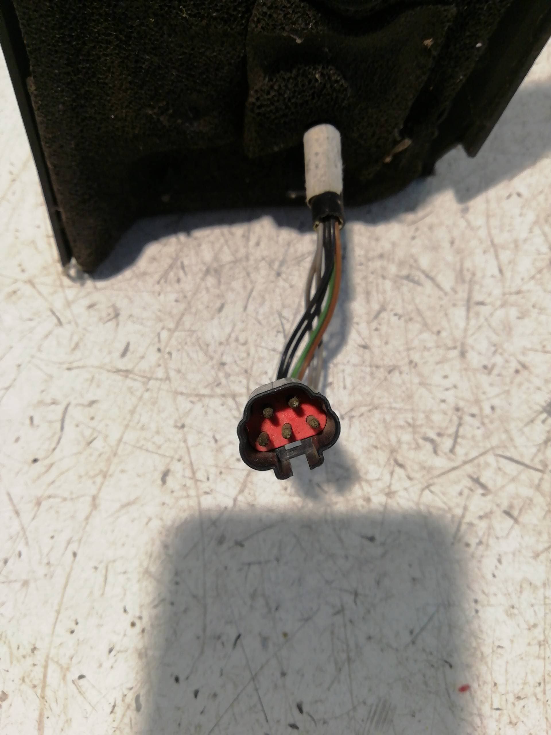 Retrovisor derecho FORD FIESTA BERLINA 4
