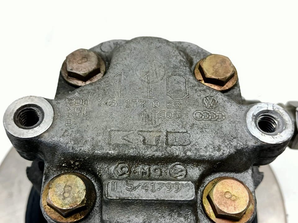 Bomba direccion VOLKSWAGEN PASSAT BERLINA (3B2) 3