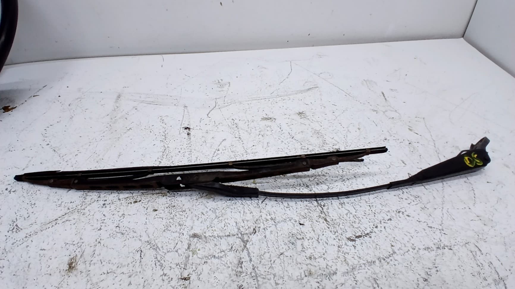 Brazo limpia delantero izquierdo RENAULT EXPRES