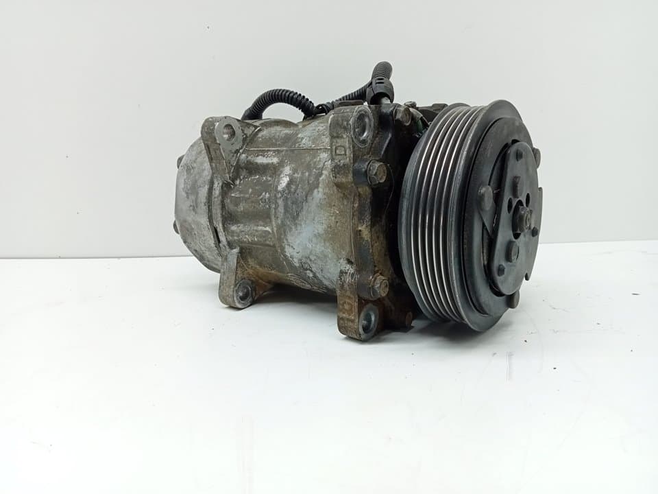 Recambio PEUGEOT 205 BERLINA ref. SD7H15787096168219806453P5 3