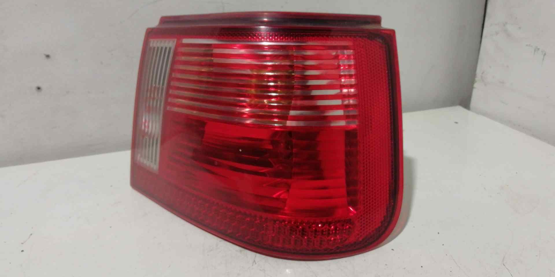 Piloto trasero derecho SEAT IBIZA (6K1) 3