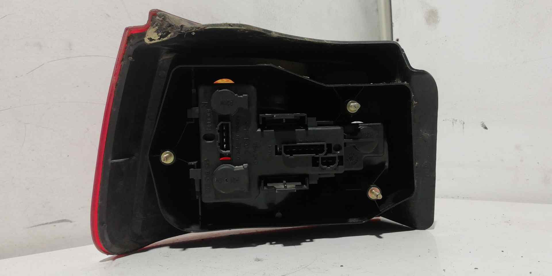 Piloto trasero derecho SEAT IBIZA (6K1) 2