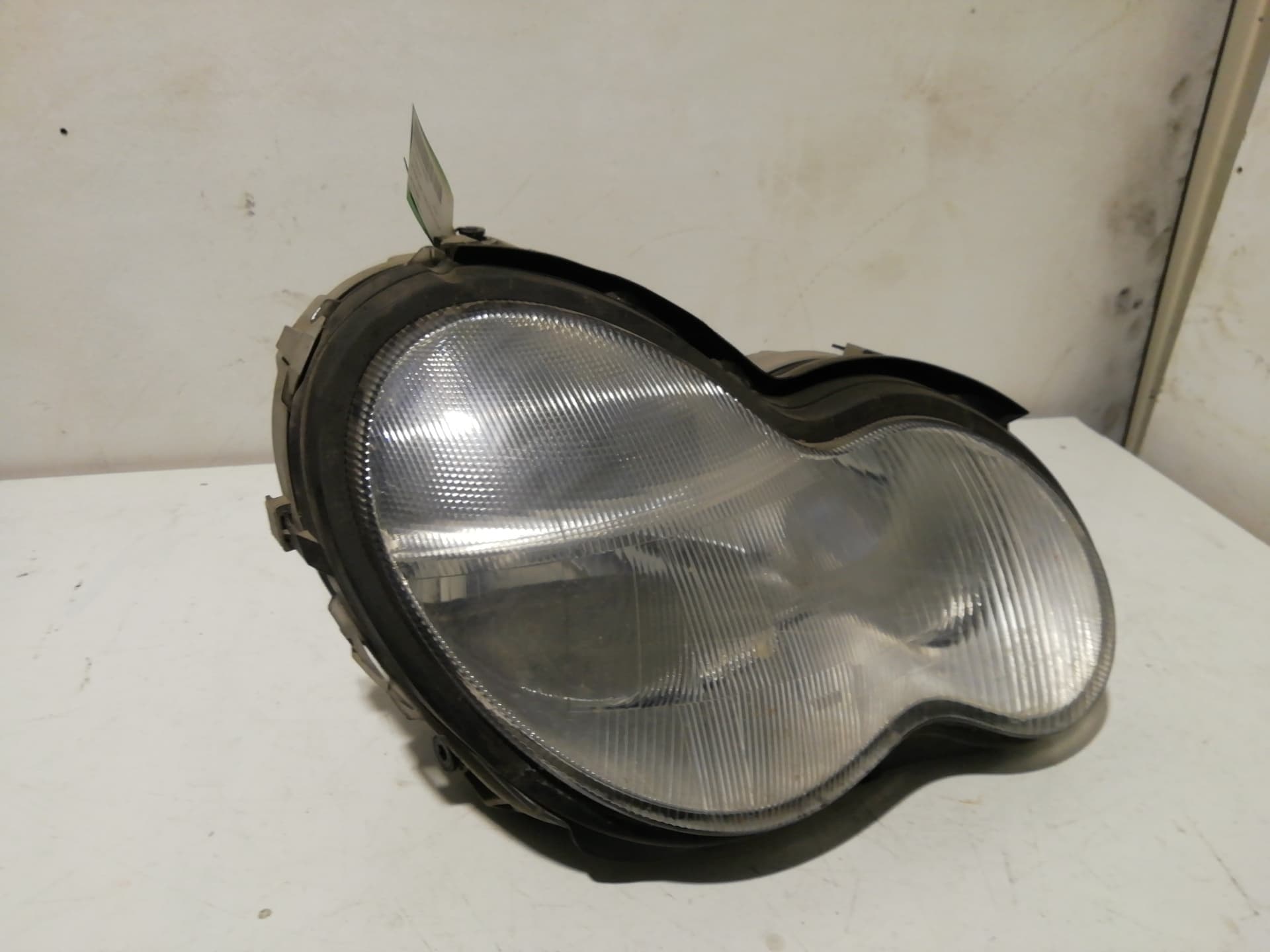 Faro derecho MERCEDES-BENZ CLASE C (W201) BERLINA