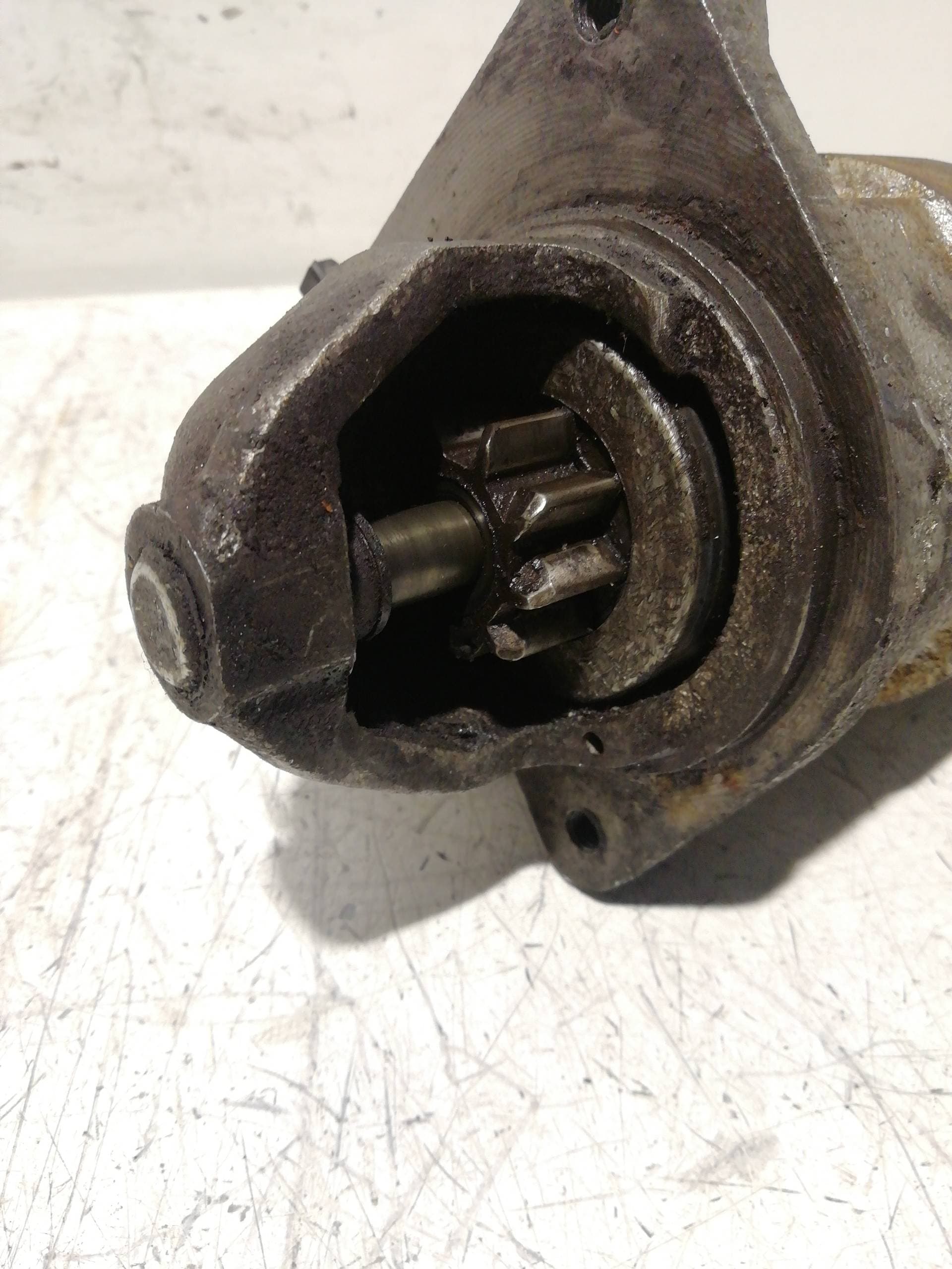 Motor arranque IVECO DAILY CAJA CERRADA (1999 =>) 2