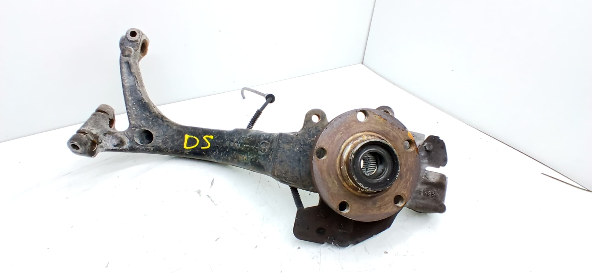 Mangueta delantera izquierda AUDI A4 BERLINA (B5)