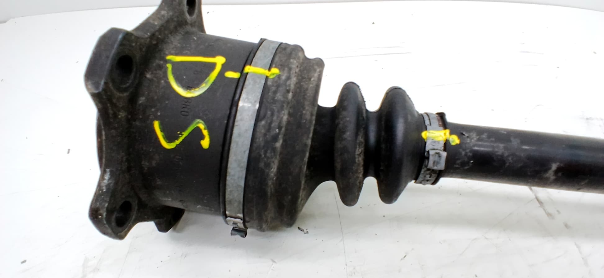 Transmision delantera izquierda AUDI A4 BERLINA (B5) 3