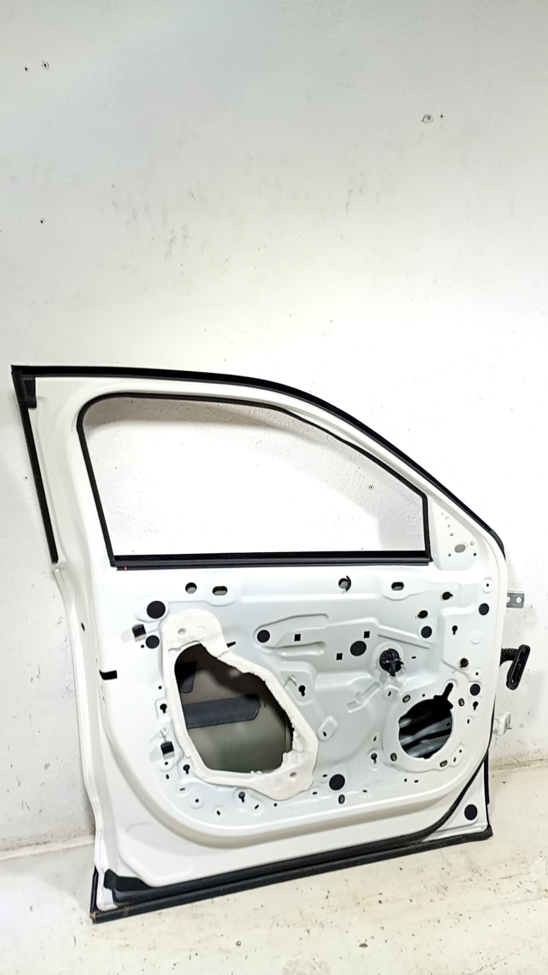 Puerta delantera izquierda OPEL MOKKA 2