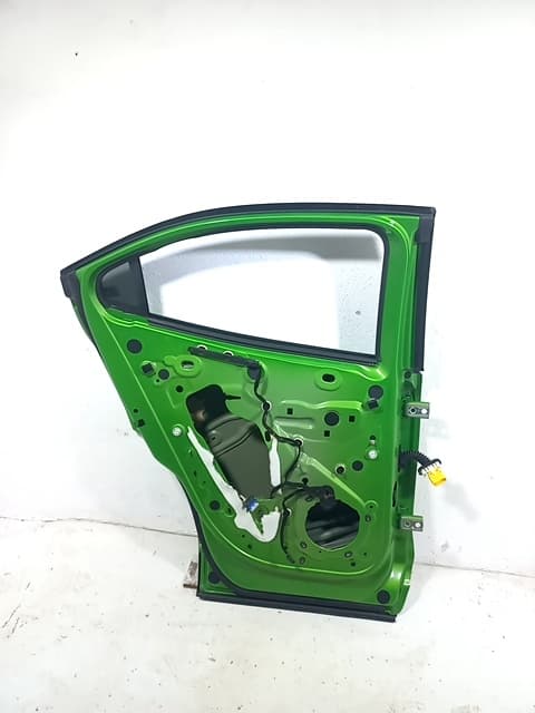 Puerta trasera izquierda OPEL MOKKA 2
