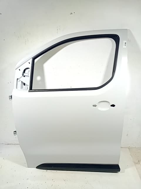 Puerta delantera izquierda OPEL VIVARO FURGÓN