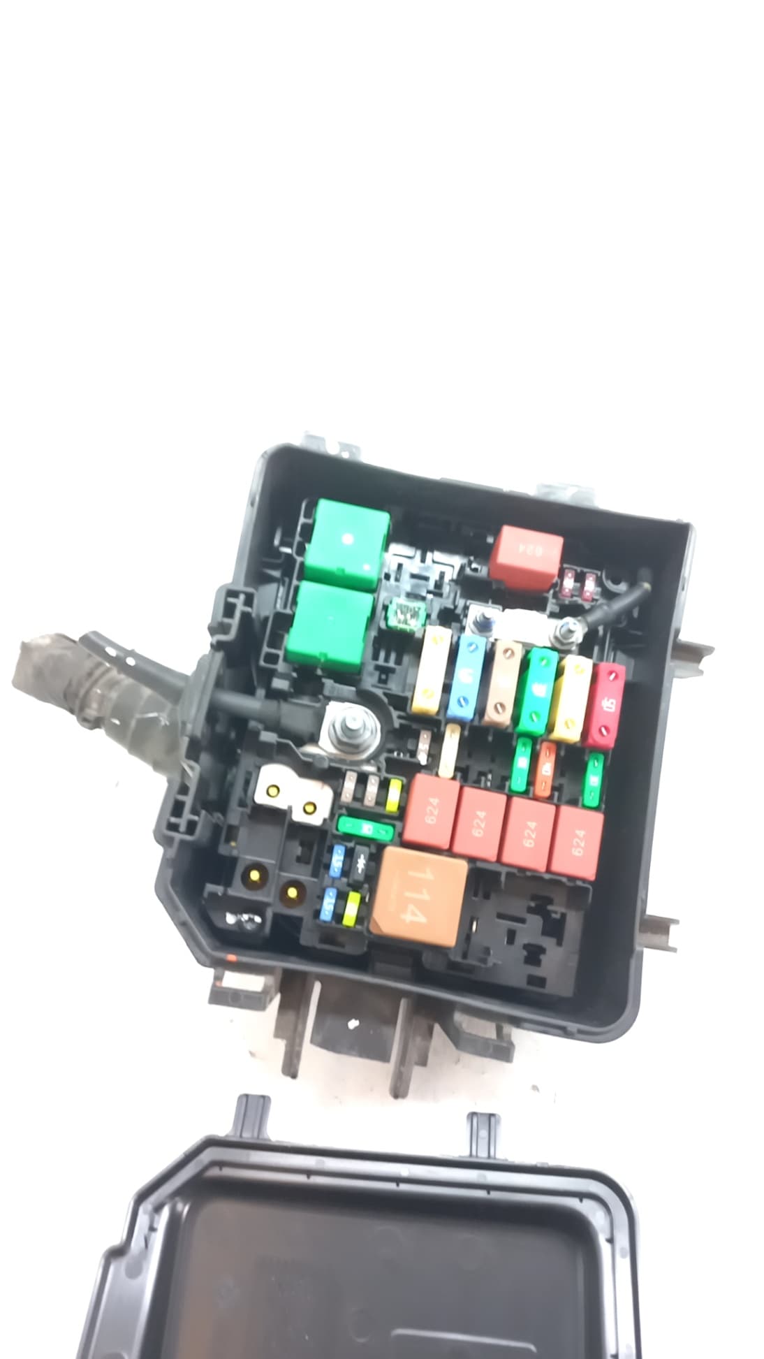 Caja reles / fusibles PEUGEOT 2008 (P1)
