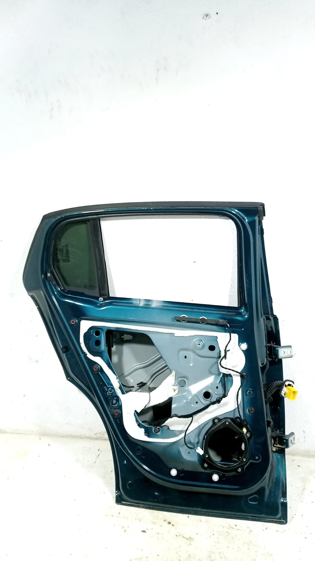 Puerta trasera izquierda FIAT 600E / 600 (365_, 364_) 2