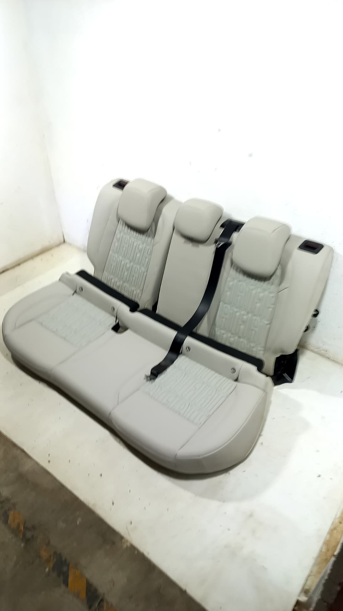 Cerradura asientos traseros FIAT 600E / 600 (365_, 364_) 4