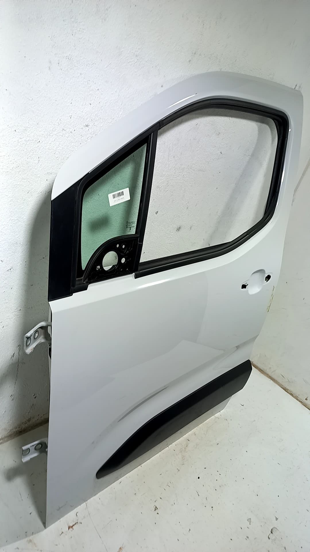Puerta delantera izquierda CITROEN BERLINGO FURGÓN 4