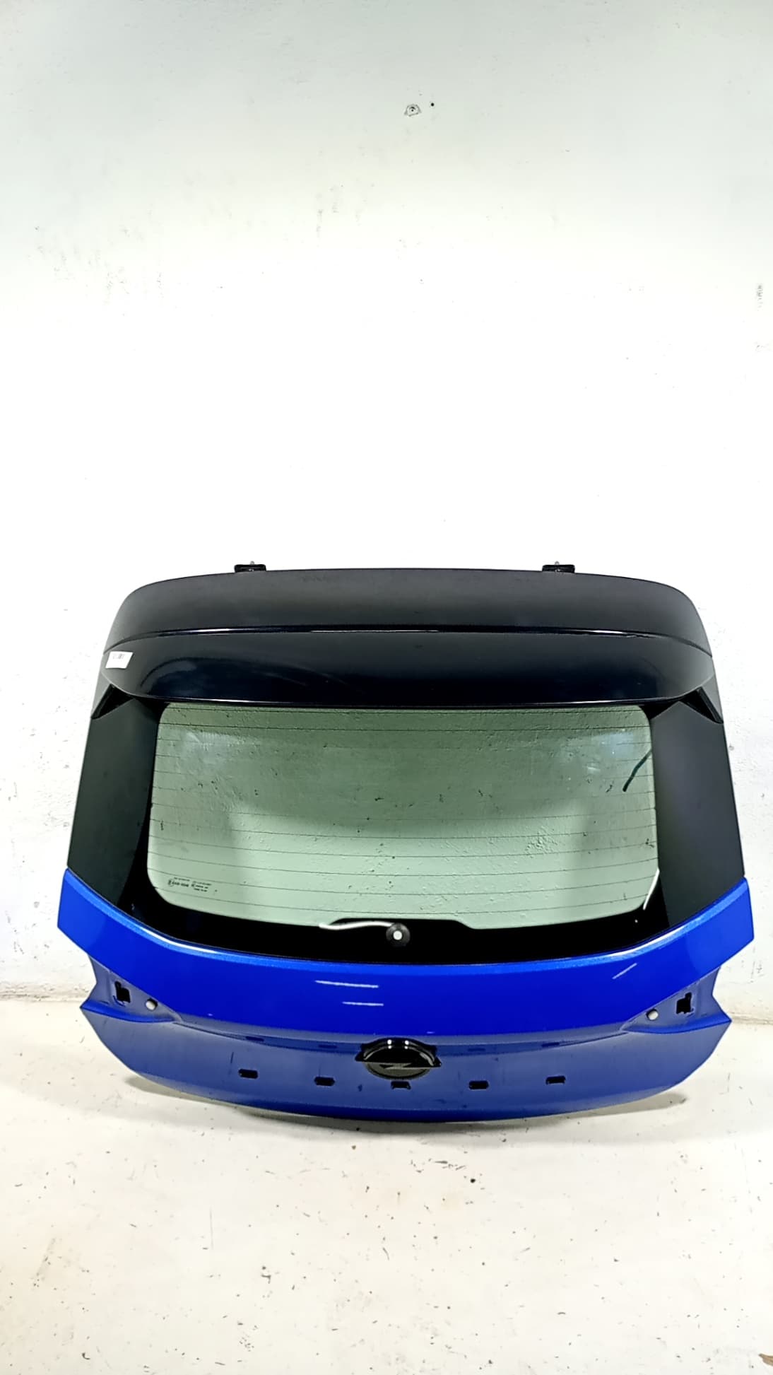 Porton trasero OPEL CORSA F (P2JO)