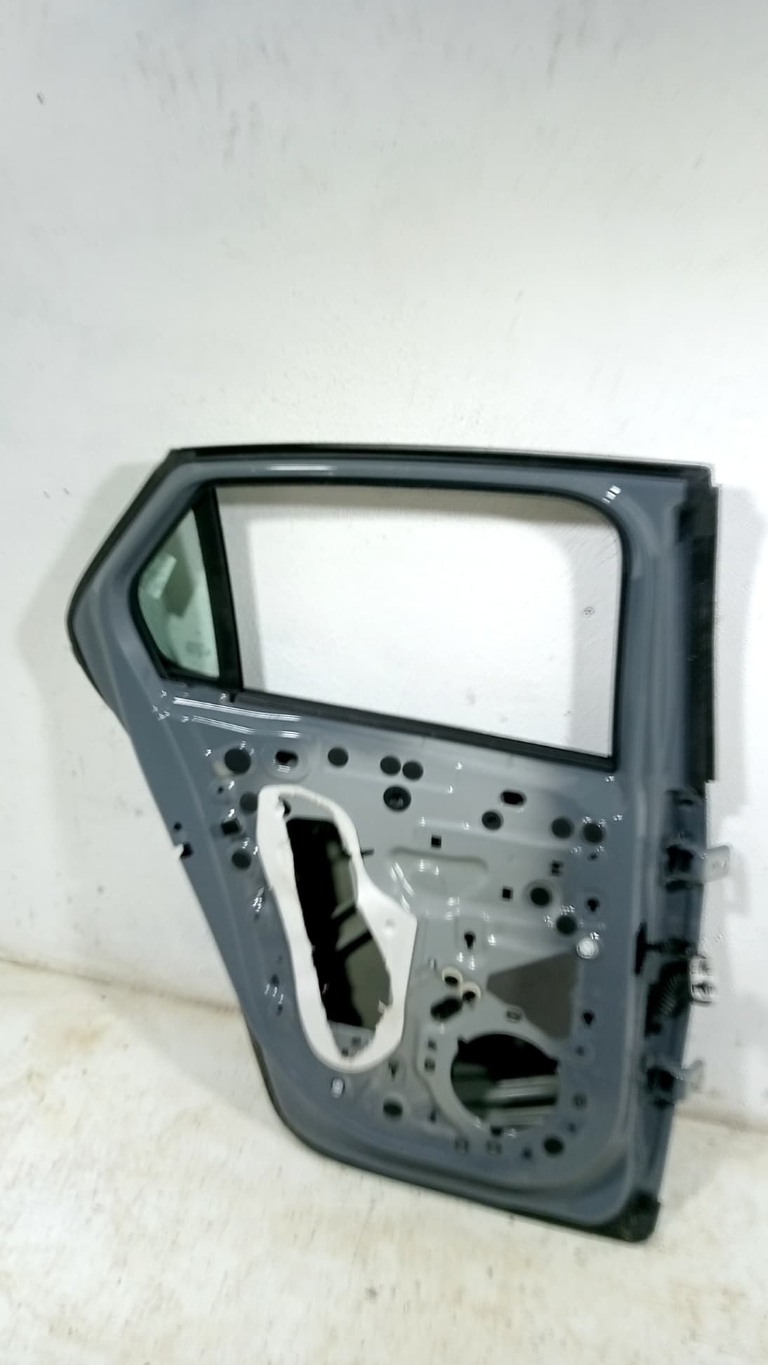Puerta trasera izquierda OPEL CORSA F (P2JO) 2