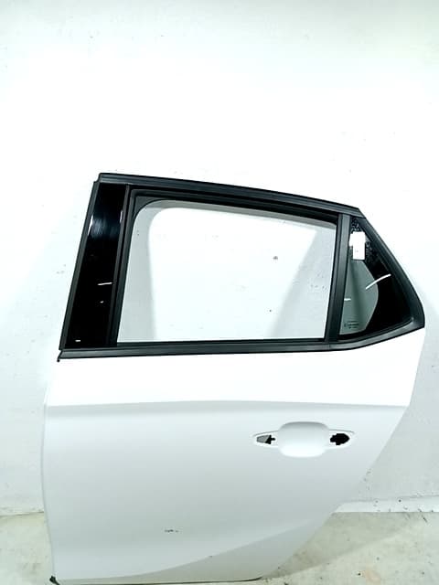 Puerta trasera izquierda OPEL CORSA F
