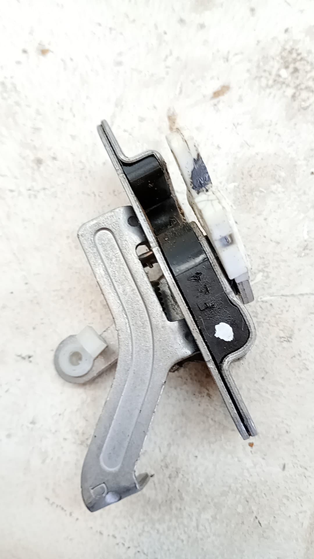 Cerradura puerta lateral derecha FIAT DUCATO CHASIS CABINA 35 (290) 2