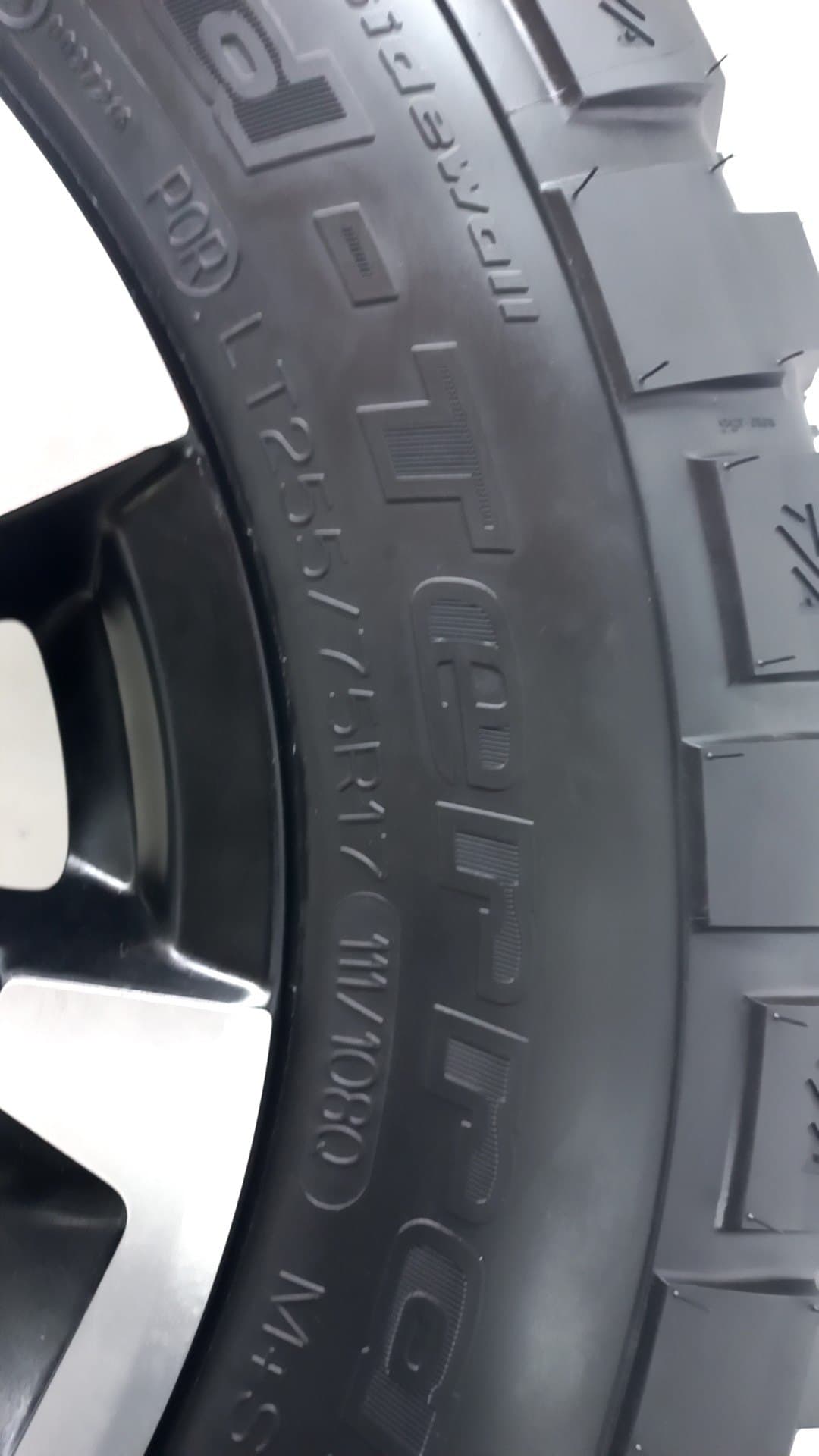 Soporte rueda repuesto JEEP WRANGLER IV (JL) 3