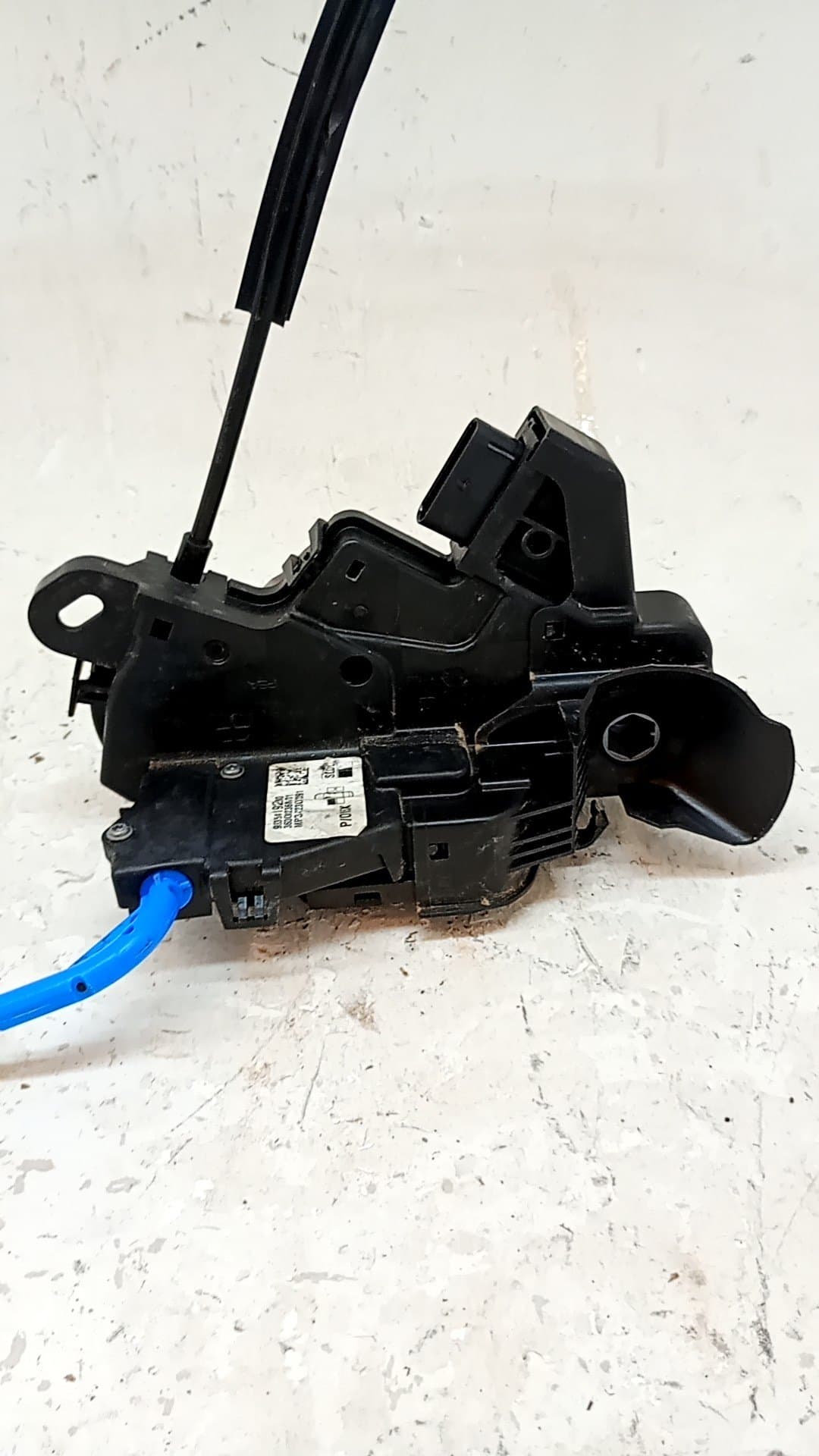 Cerradura puerta delantera izquierda OPEL ASTRA L (OV5)