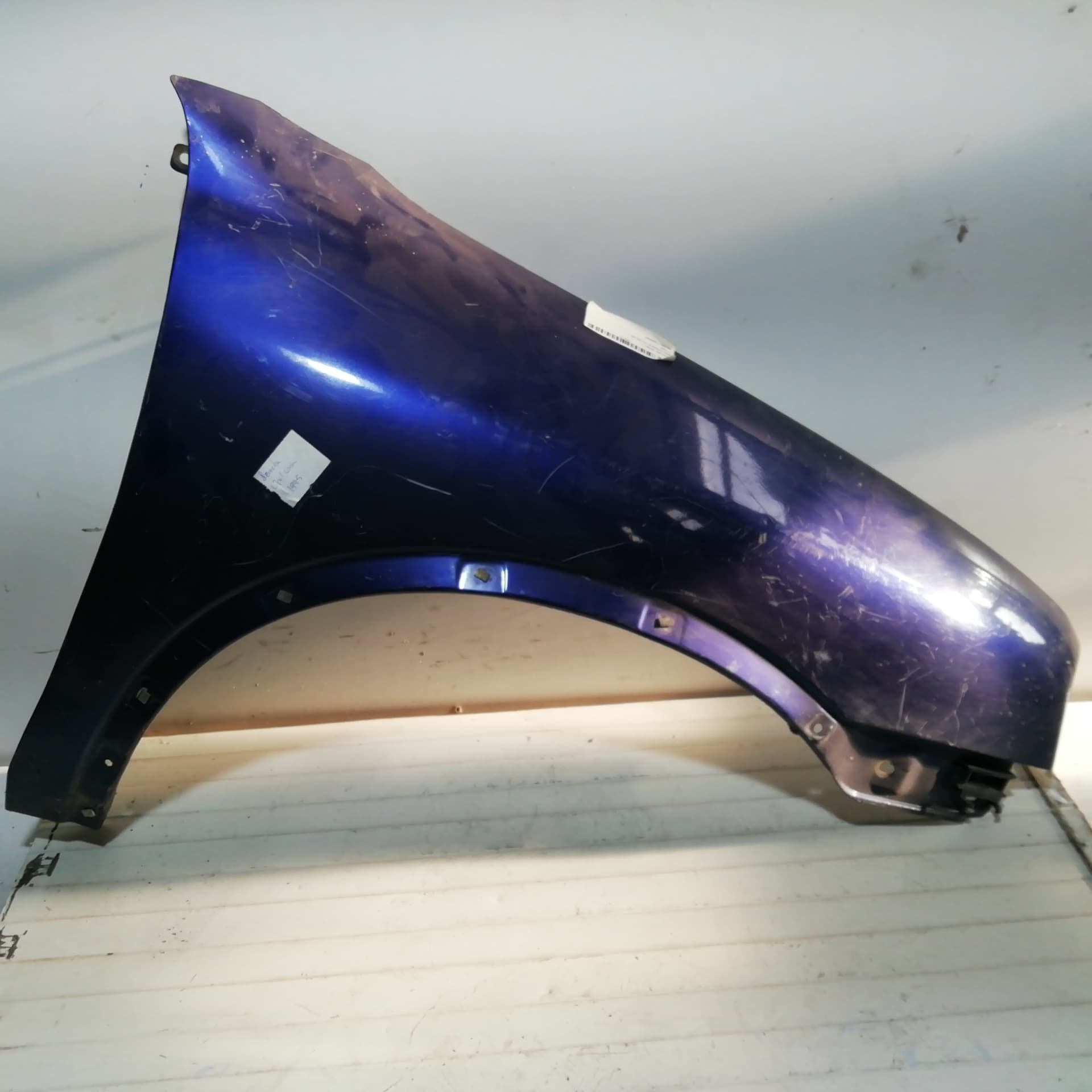 Aleta delantera derecha OPEL CORSA B