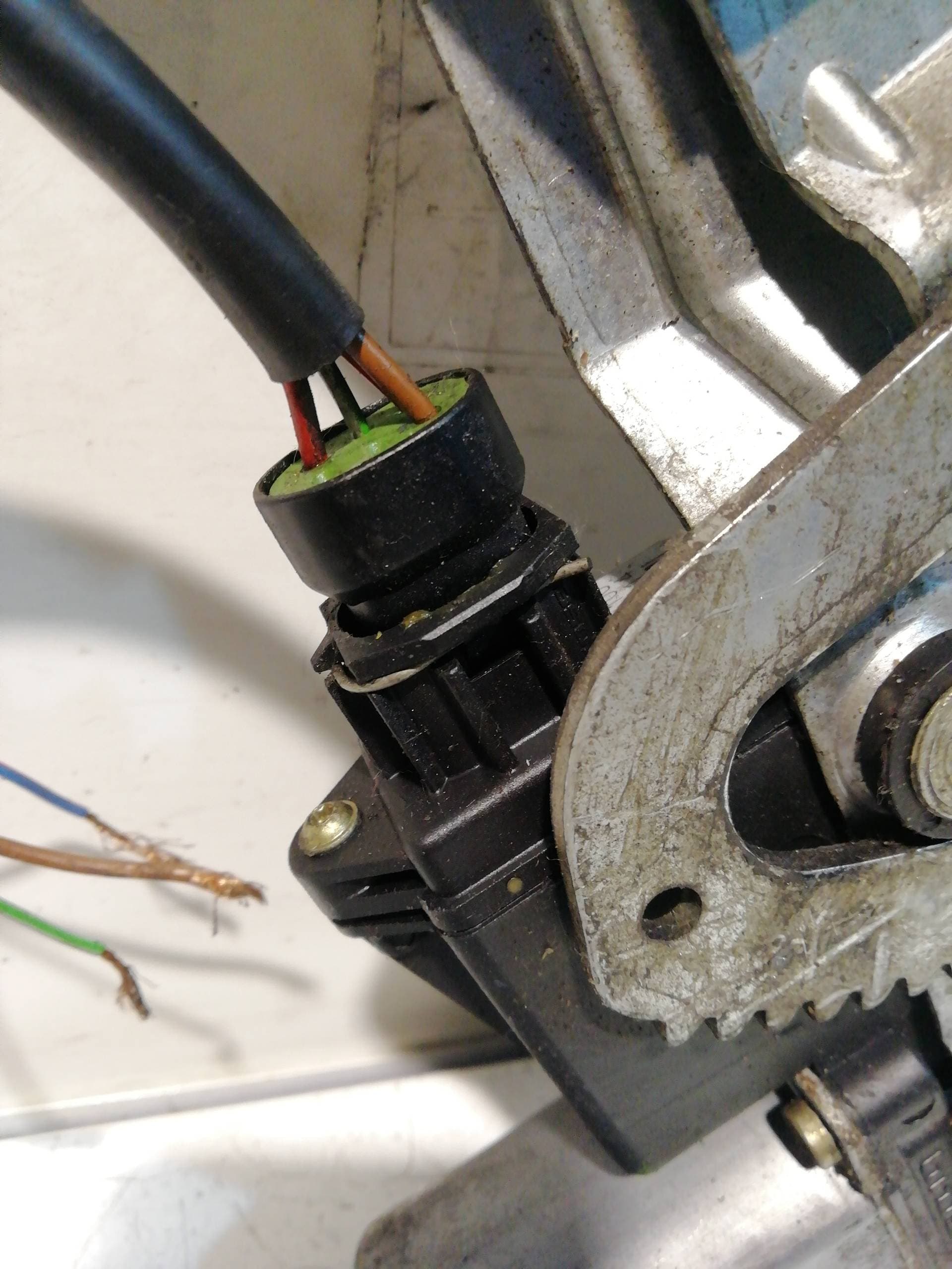 Motor elevalunas delantero derecho OPEL CORSA B 3