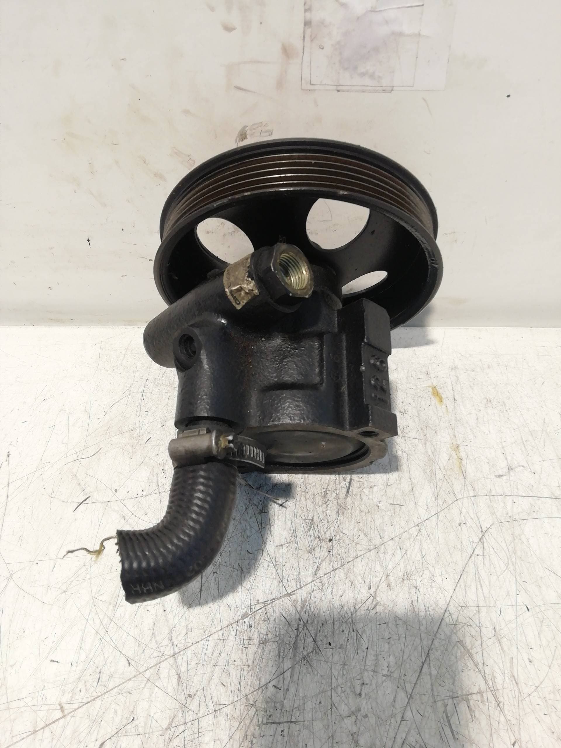 Bomba direccion OPEL CORSA B 5