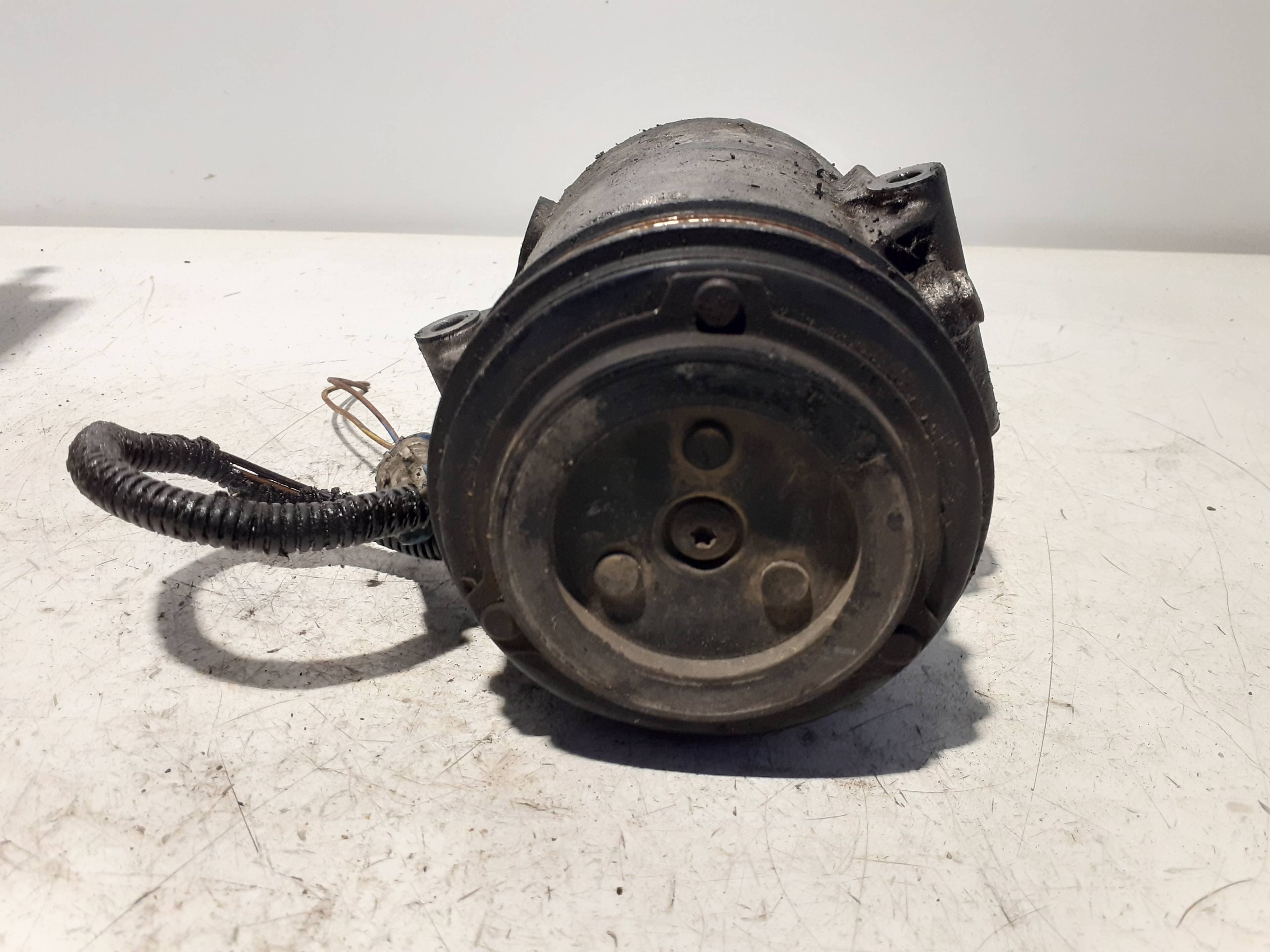 Recambio OPEL CORSA B ref. 6560524