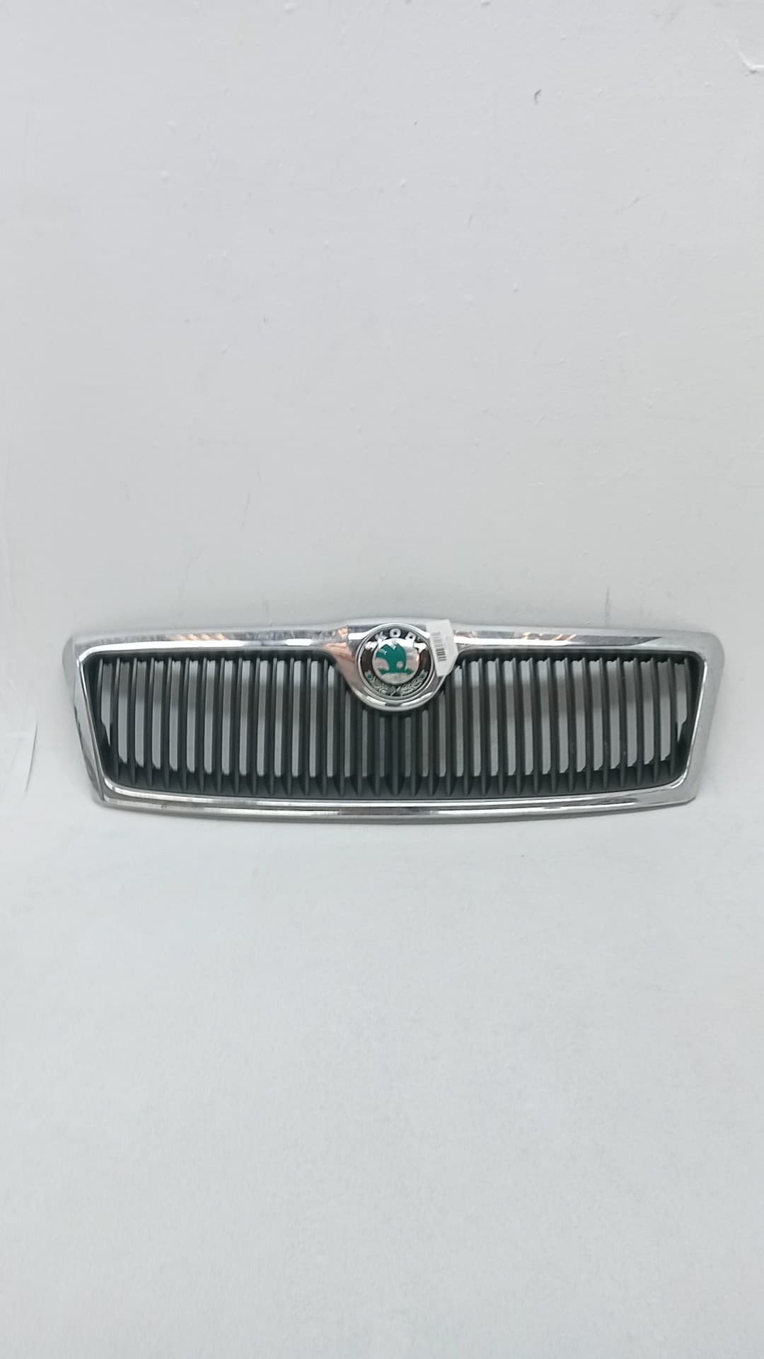 Rejilla delantera SKODA OCTAVIA