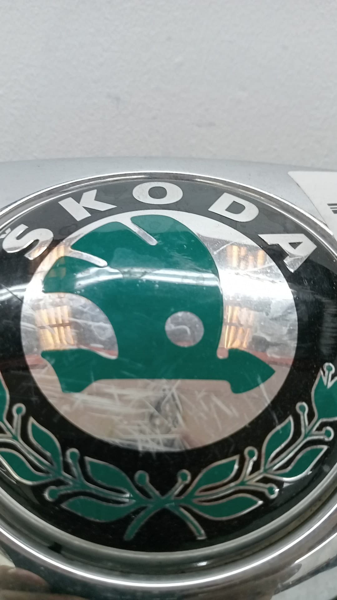 Rejilla delantera SKODA OCTAVIA 3