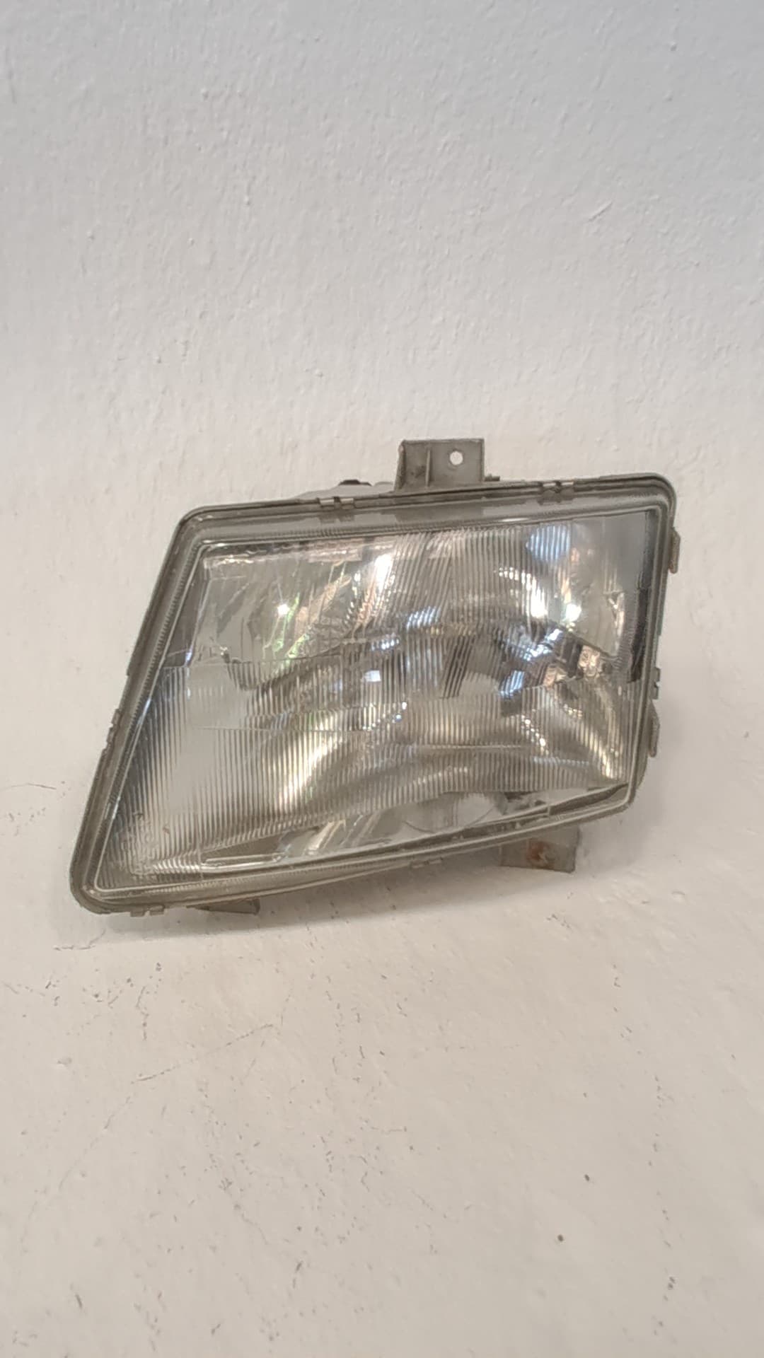 Faro izquierdo MERCEDES-BENZ VITO (W639) BASIC, COMBI