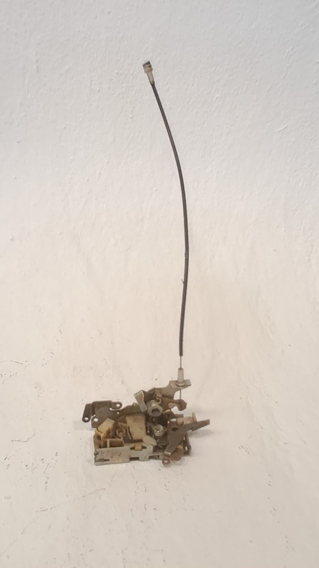 Cerradura puerta delantera izquierda MERCEDES-BENZ VITO (W639) BASIC, COMBI