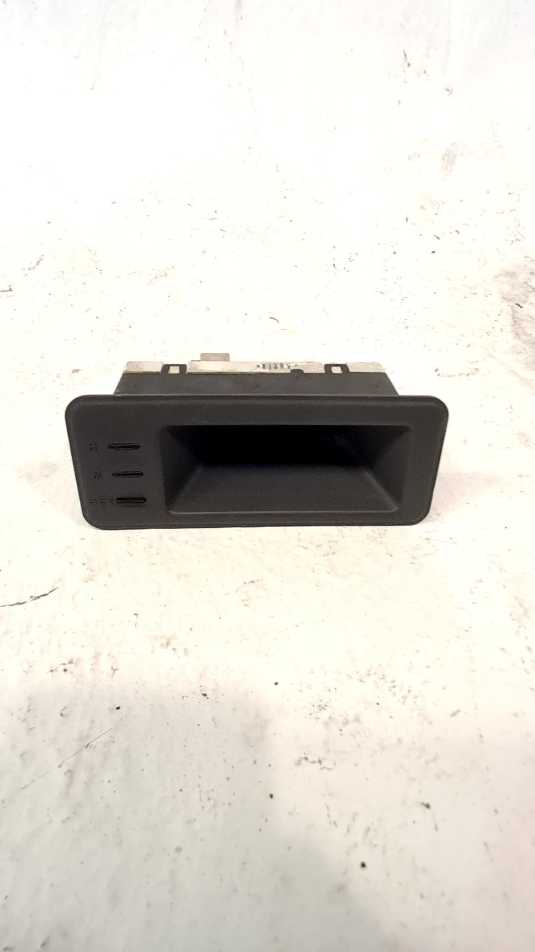 Pantalla multifuncion MITSUBISHI SPACE RUNNER MONOSPACE (N1_W, N2_W)