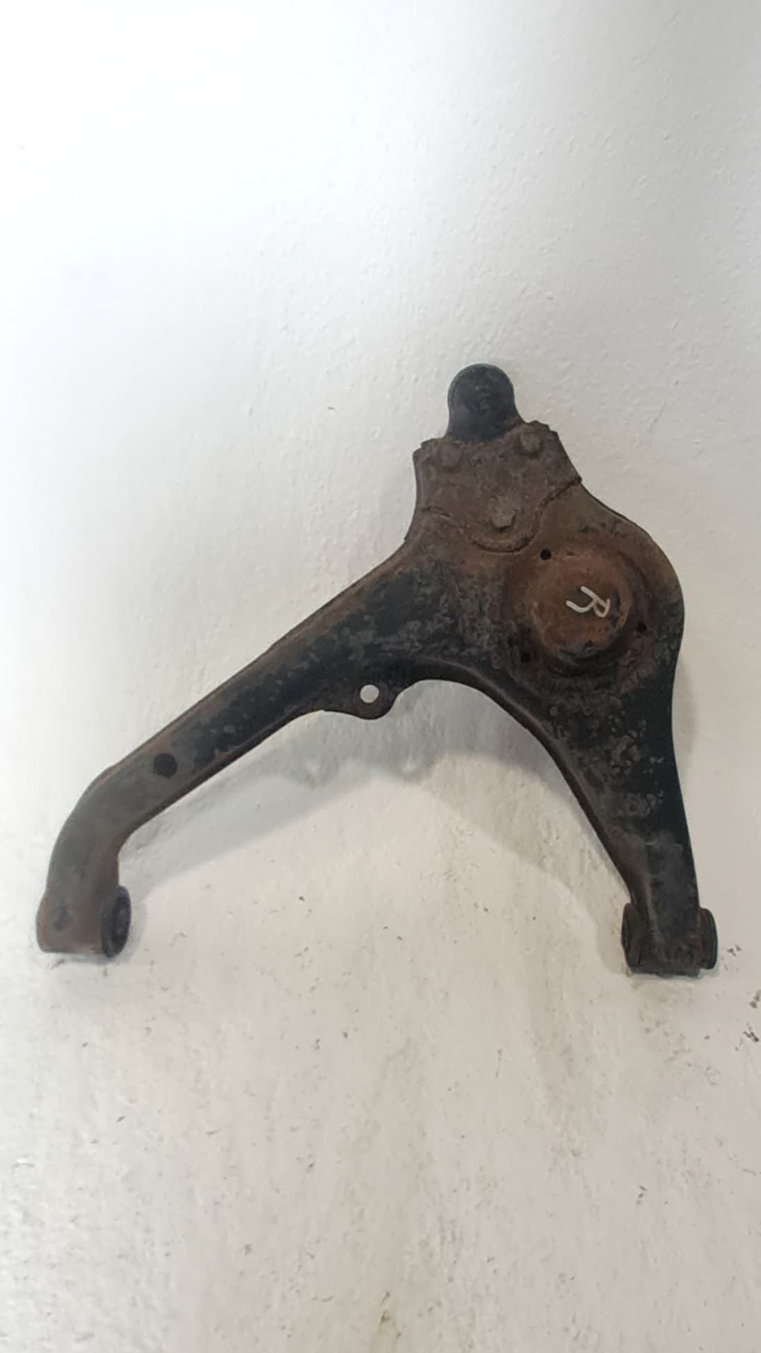 Brazo suspension inferior delantero derecho SUZUKI VITARA SE/SV (ET)