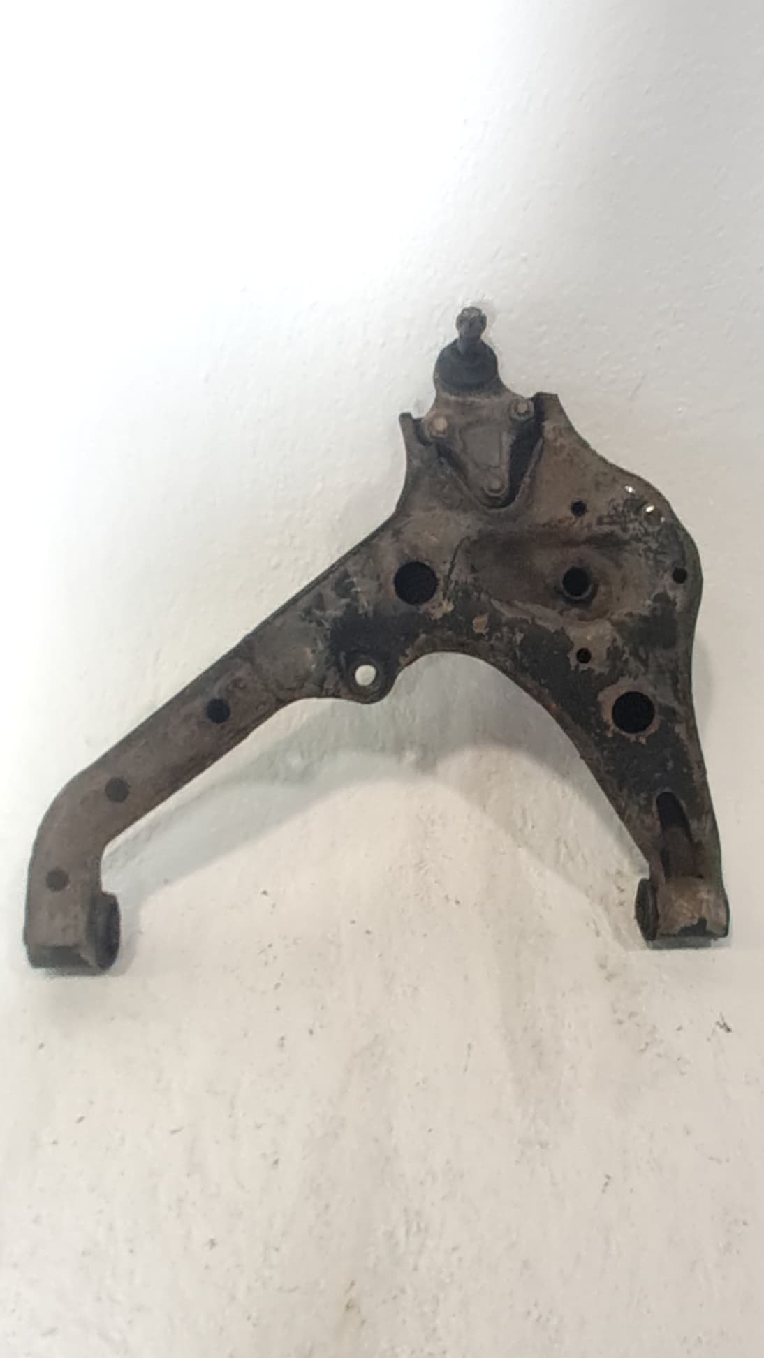 Brazo suspension inferior delantero izquierdo SUZUKI VITARA SE/SV (ET) 3