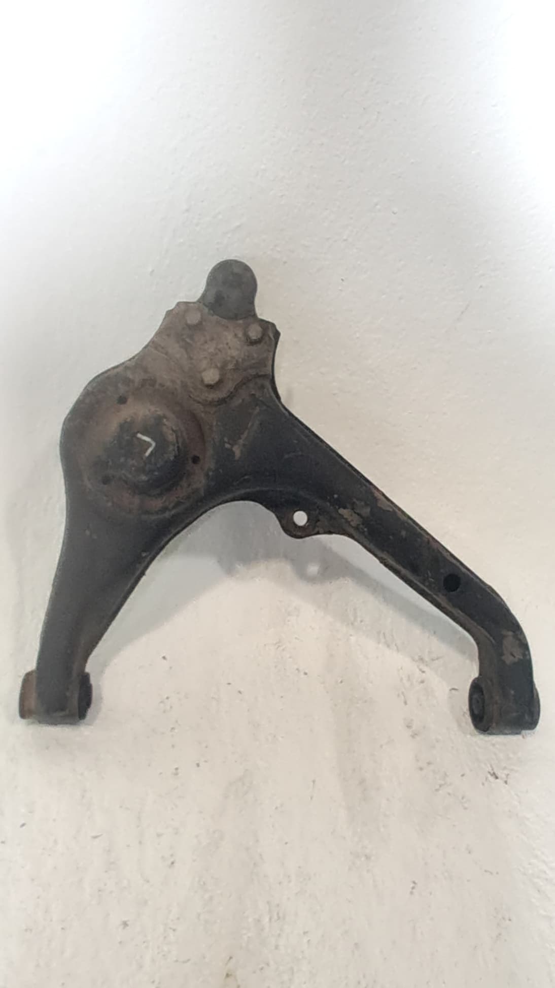 Brazo suspension inferior delantero izquierdo SUZUKI VITARA SE/SV (ET)