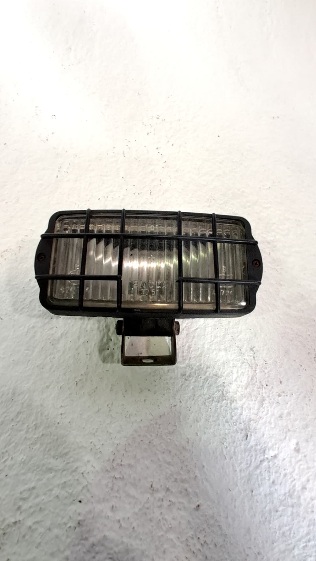 Faro antiniebla izquierdo SUZUKI VITARA SE/SV (ET)