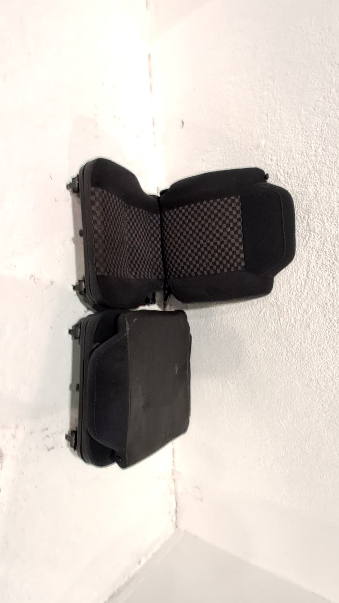 Cerradura asientos traseros SUZUKI VITARA SE/SV (ET) 3