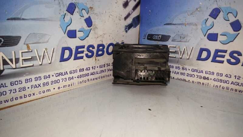 Recambio de MANDO LUCES para FORD FIESTA BERLINA (DX) * FYJA referencia OEM IAM 6S6T13A024AA   - NEGRO 2