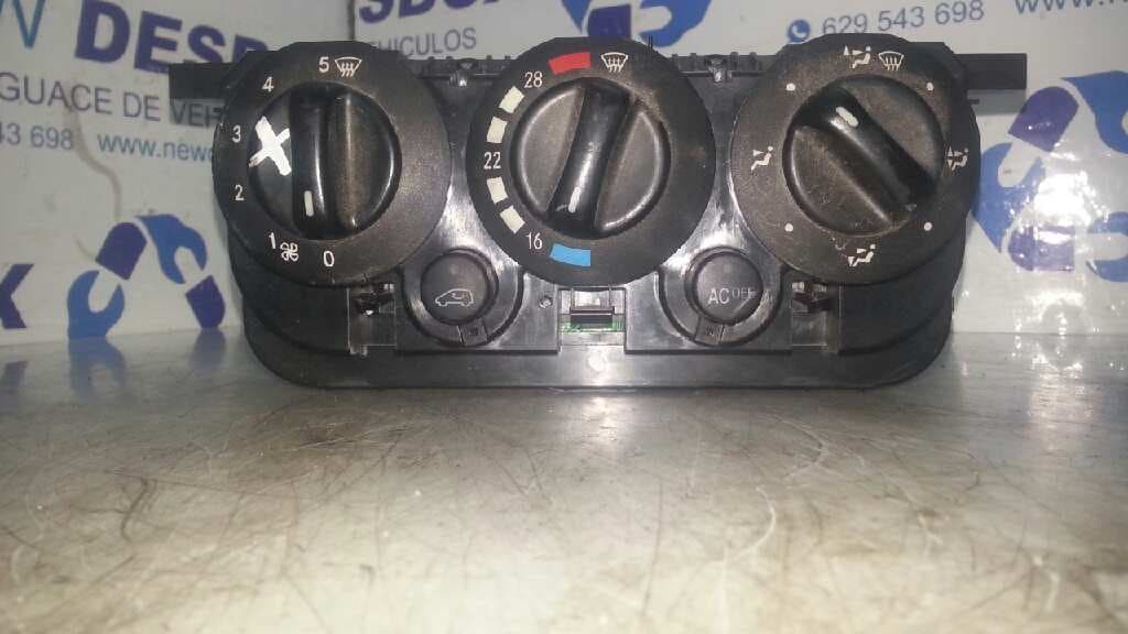 Recambio de MANDO CALEFACCION / AIRE ACONDICIONADO para MERCEDES-BENZ CLASE A (W168) 1.7 CDI Diesel CAT OM668941 referencia OEM IAM 1688300985   - NEGRO