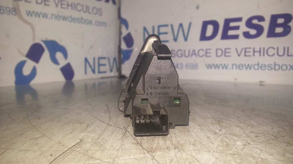 Recambio de WARNING para MERCEDES CLASE A (W168) referencia OEM IAM 1686206710 2
