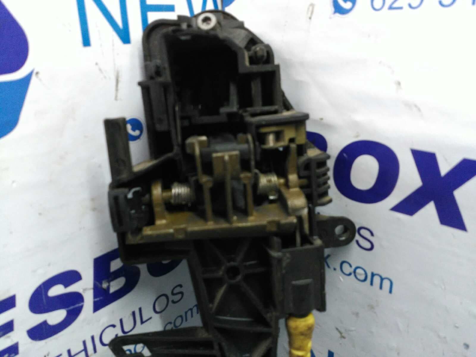 Recambio de MANETA DELANTERA DERECHA para BMW SERIE 1 BERLINA (E81/E87) referencia OEM IAM 3
