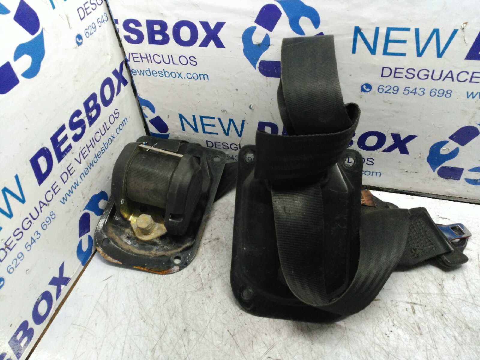 Recambio de CINTURON TRASERO IZQUIERDO para SUZUKI SAMURAI (SJ) F10A referencia OEM IAM    - VERDE