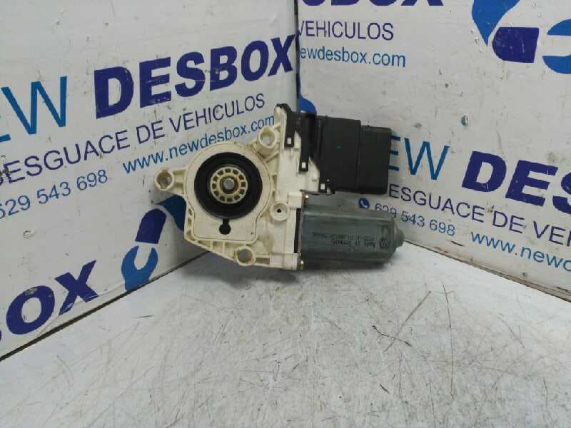 Recambio de MOTOR ELEVALUNAS TRASERO DERECHO para VOLKSWAGEN GOLF V BERLINA (1K1) referencia OEM IAM 1K0959704C