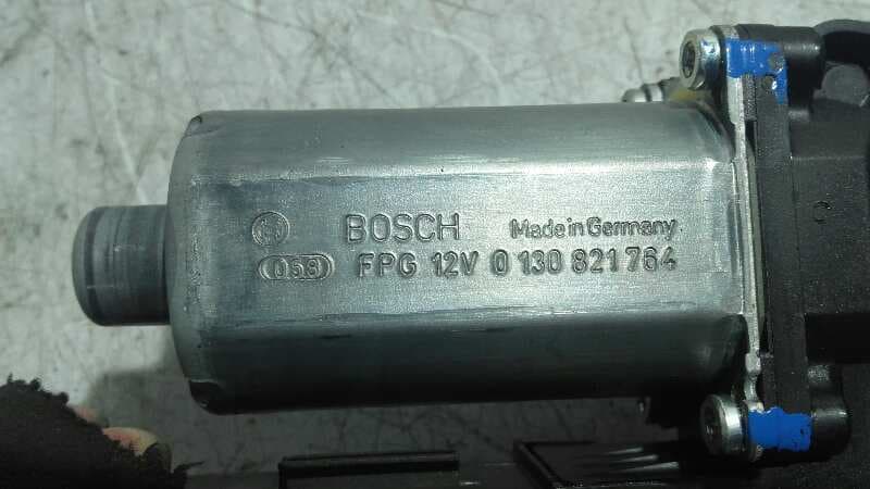 Recambio de MOTOR ELEVALUNAS DELANTERO DERECHO para AUDI A4 AVANT (8E) 2.0 TDI BLB referencia OEM IAM    - GRIS OSCURO 2